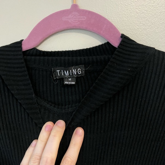 Long sleeve black mock neck - Picture 2 of 2